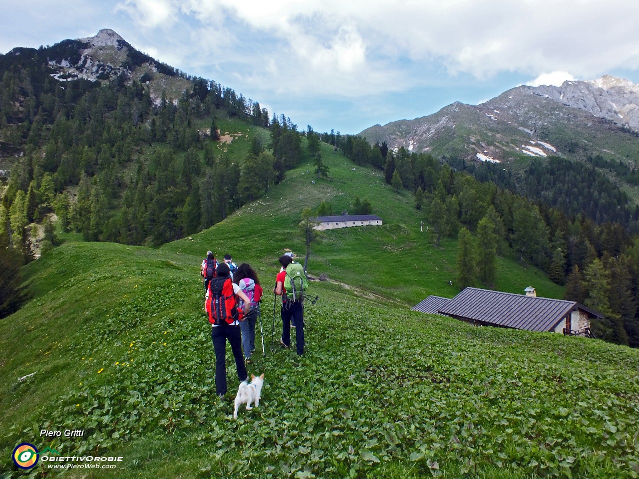 49 Siamo alla Casera del Monte Colle (1750 m).JPG